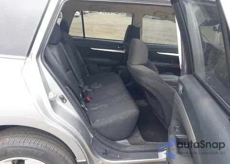 2011 Subaru Outback 2.5I Premium z USA, uszkodzony, nr VIN 4S4BRBCC3B3804645